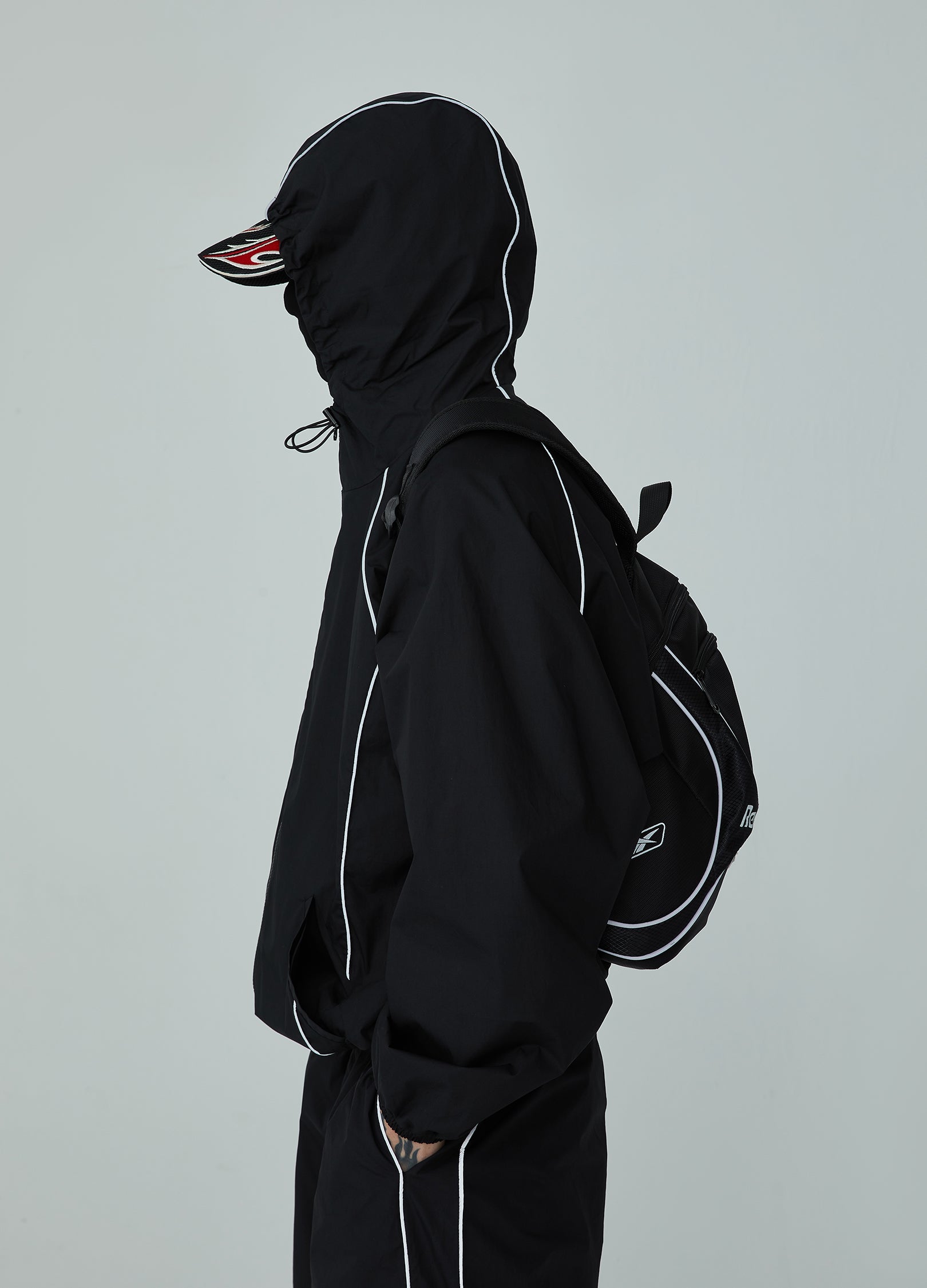 Nike reflective 2025 sweatsuit